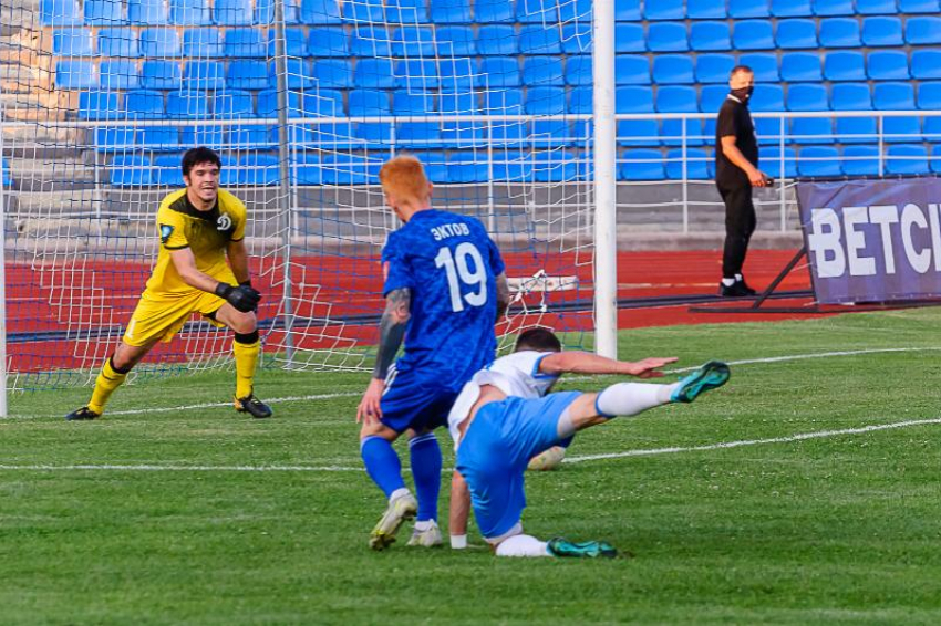 Дебютная победа над соседями: ставропольские динамовцы впервые одолели футболистов «Ессентуков»