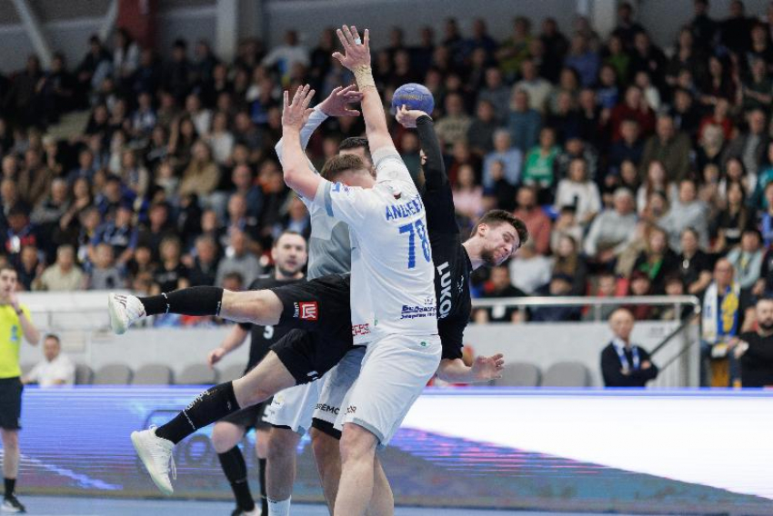 «До конца все было непонятно»: «Виктор» и «Мешков Брест» выдали гандбольный триллер в Буденновске