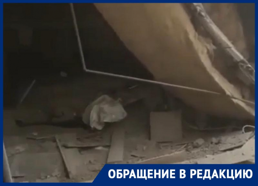 Рухнул после сильного ливня свежеотремонтированный потолок в ДК на Ставрополье 