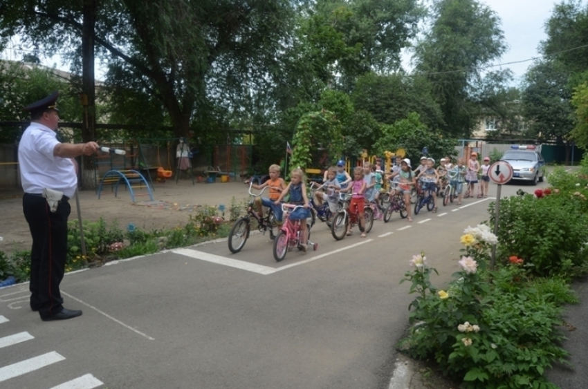 В Красногвардейском районе прошел детский конкурс «Мой друг велосипед"