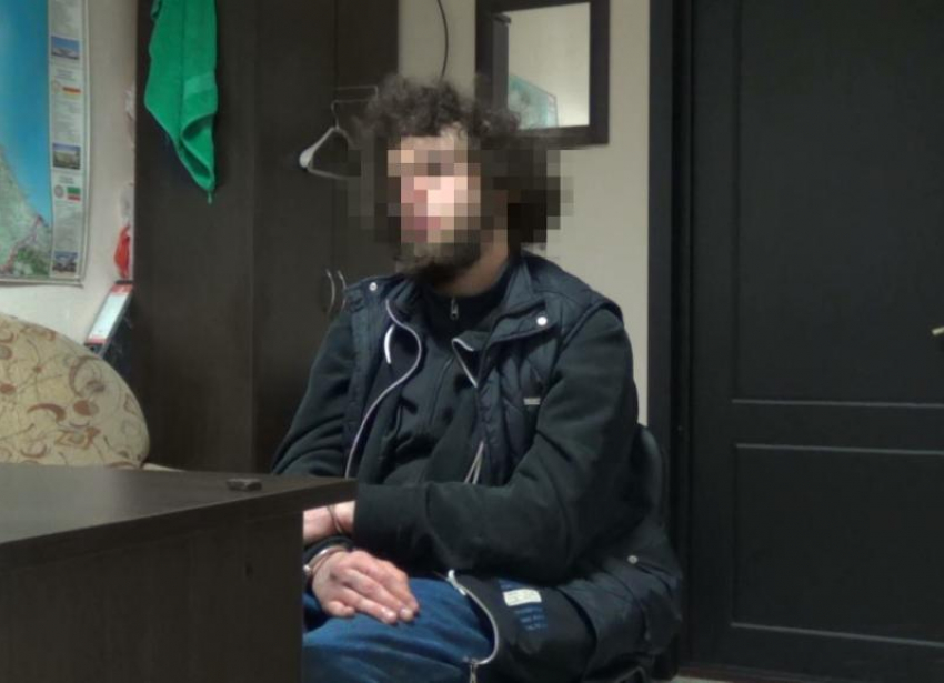 В Кисловодске задержан сторонник ИГИЛ*, готовивший нападение на силовиков
