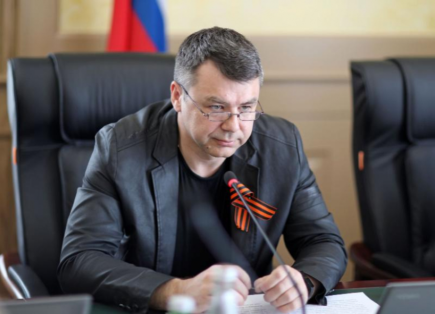 Предложивший «закончить с политикой» Андрей Юндин часто выезжал в Труновский округ
