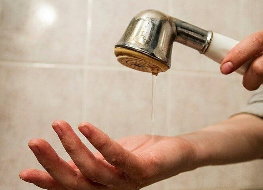 Более тысячи жителей села Сенгилеевского остались без воды 
