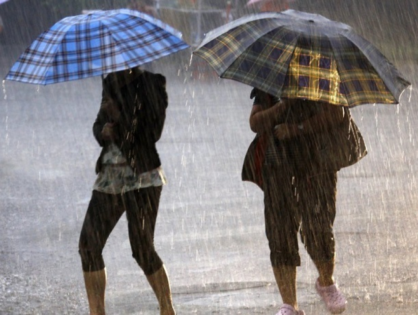 Сильные ливни и похолодание ждут ставропольцев в воскресенье