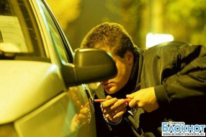 На Ставрополье внимание мошенников в основном привлекают машины отечественного производства