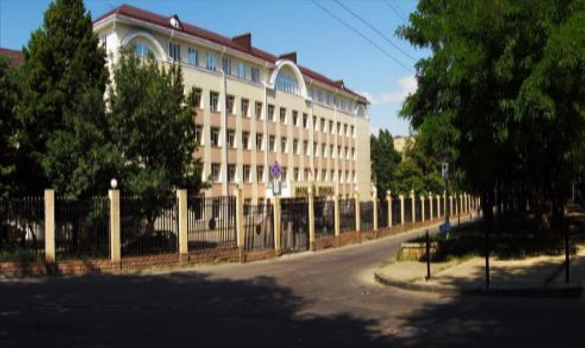 Подсудимый попытался сбежать из здания суда в Ставрополе