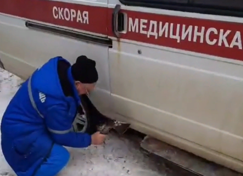 Очередной затор из-за снега в Перспективном районе Ставрополя парализовал работу скорой