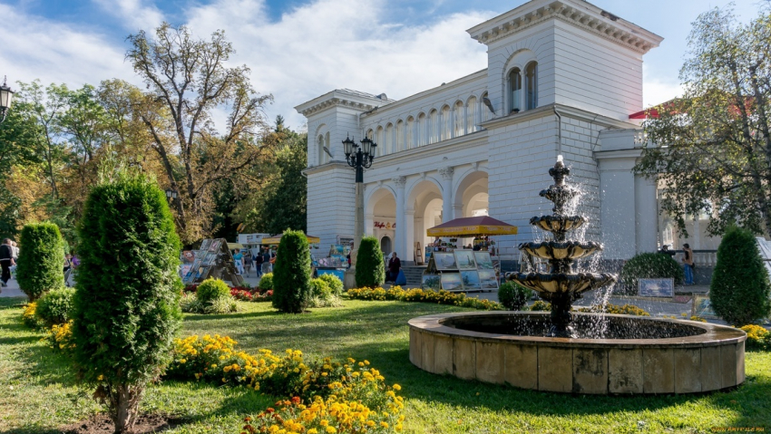 Кисловодск один из популярных городов для отдыха с детьми на каникулах