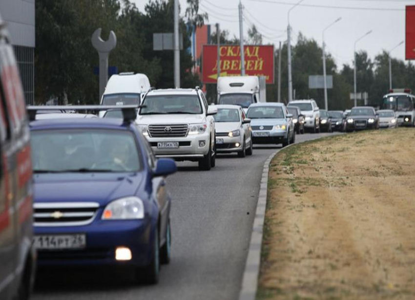 Пробки в 9 баллов наблюдаются на дорогах Ставрополя