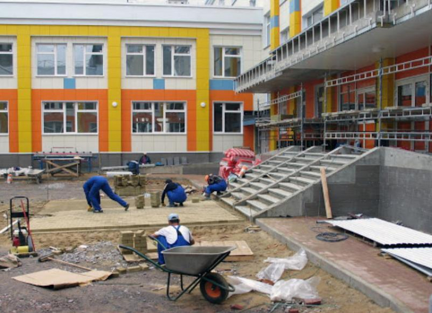 В Ставрополе к концу лета отремонтируют 14 детских садов и школ