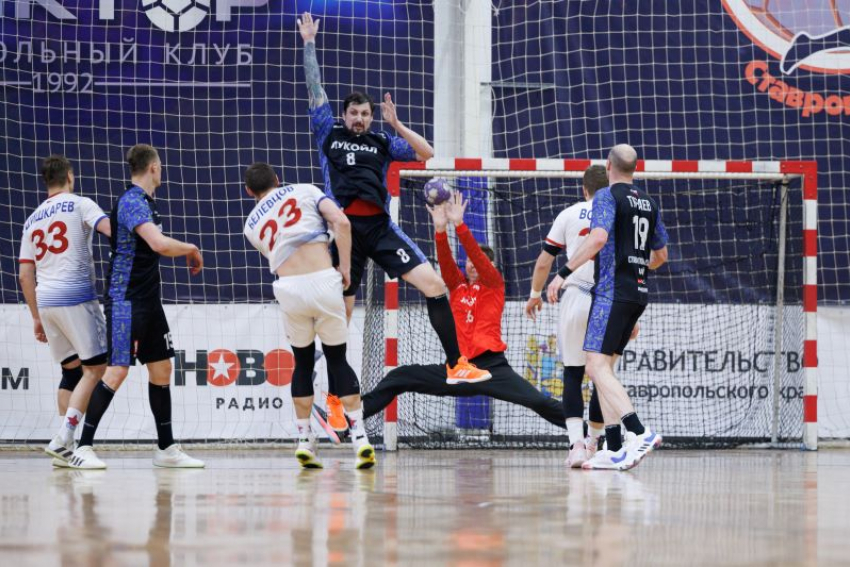 Сложно, но возможно: гандболистам «Виктора» в Ставрополе необходимо ликвидировать дефицит в два мяча