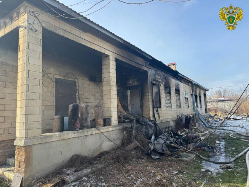 Уголовное дело возбудили в следкоме Ставрополья после взрыва газового баллона в придорожном кафе
