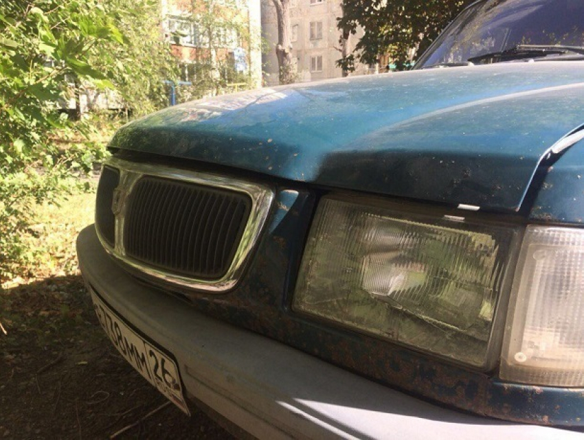 Сразу четыре машины за ночь вскрыли для кражи аккумуляторов неизвестные автоворы в Ставрополе