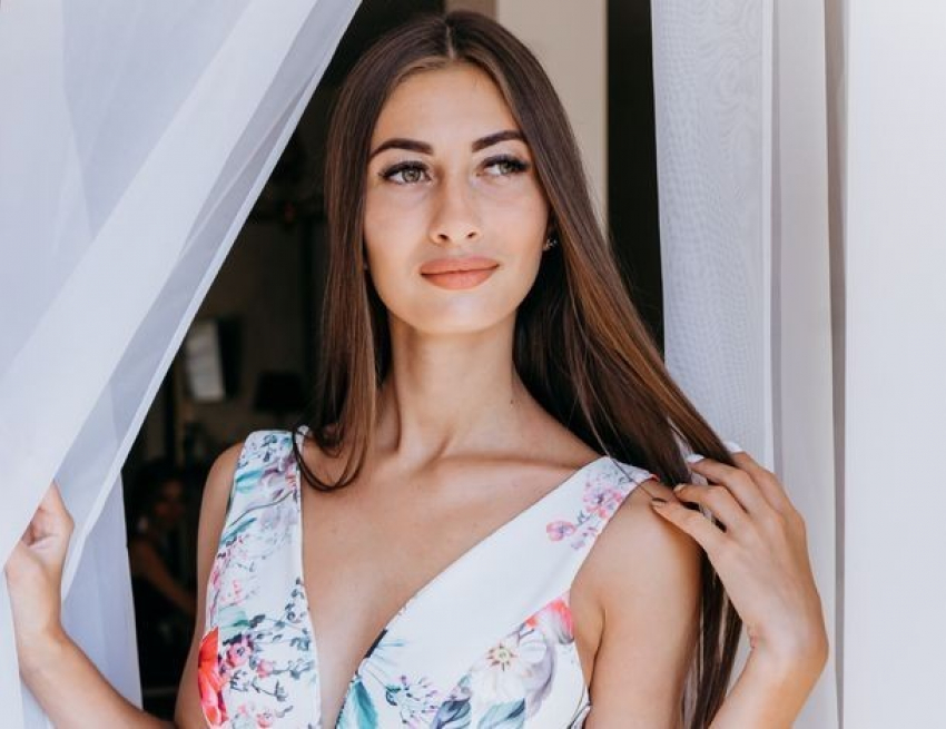 Анастасия Долбня завоевала титул «Мисс Блокнот Ставрополь-2018» по итогам голосования 