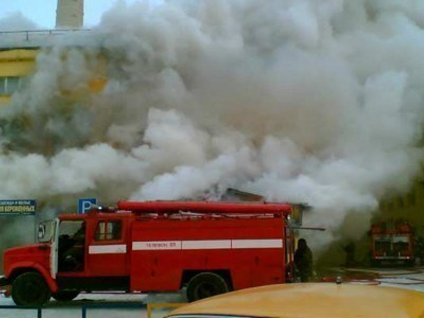 В магазине «Канцлер-Кавказ» сгорело 30 квадратов торговой площади