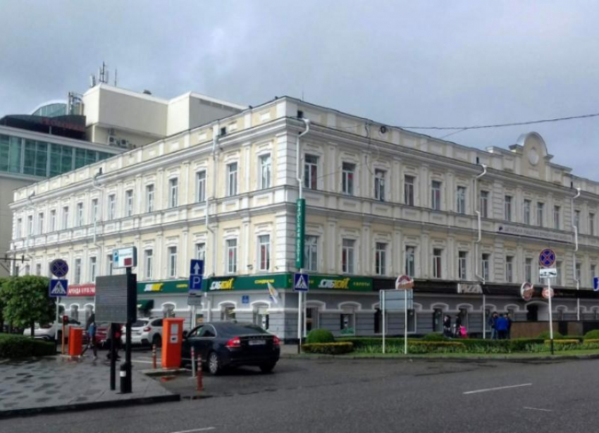 «Пьяный угол» в Ставрополе: как сейчас живет район, где содержали почетного пленного Шамиля и разливали томатный сок