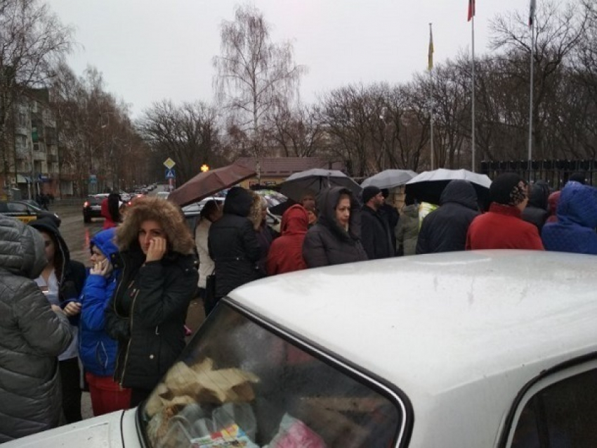 Краевую больницу экстренно эвакуируют в Ставрополе