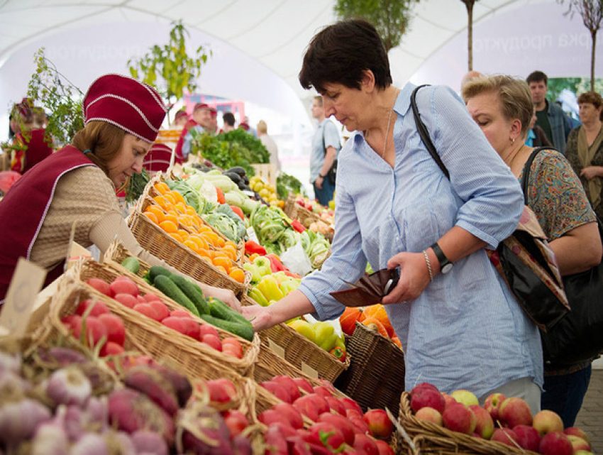 Разнообразные фермерские продукты под открытым небом предложили купить жителям Ставрополя 