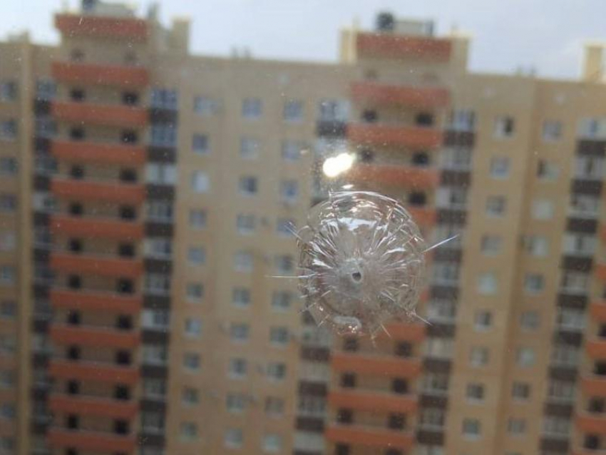Выстрелы по окнам на юге Ставрополя напугали горожан