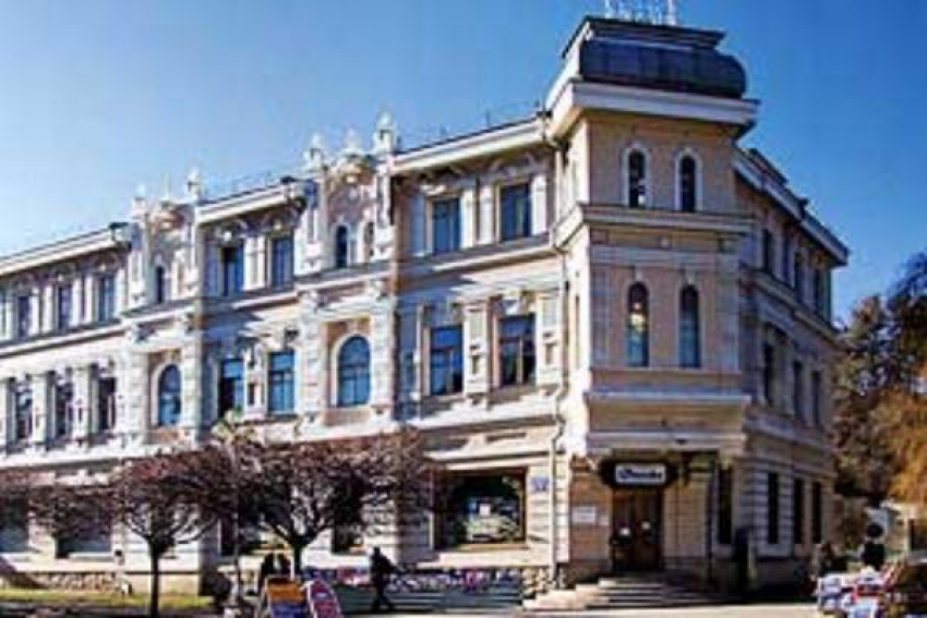 Прокуратура наказала власти Кисловодска за незаконные кафе