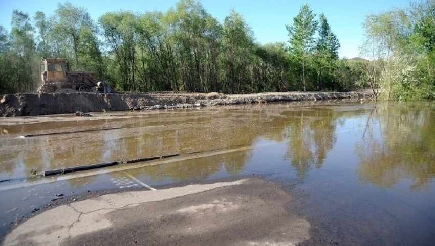 В Ессентуках подтопило дома в результате разлива реки