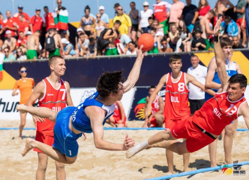 Ставропольские пляжники с гандбольным профилем играют на Евро-2021
