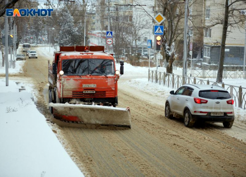 Власти Ставрополя попросили автомобилистов остаться дома и не мешать коммунальщикам
