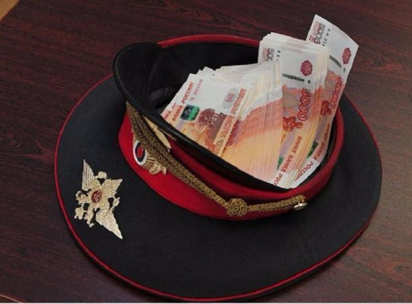 Экс-полицейского и борца с коррупцией осудили за взяточничество на Ставрополье