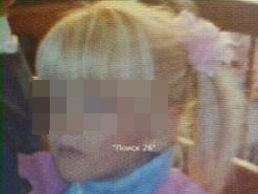 9-летняя девочка в джинсовом сарафане пропала на Ставрополье 