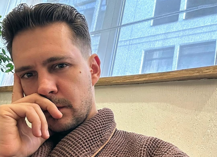 Актера Милоша Биковича застали на отдыхе в Кисловодске