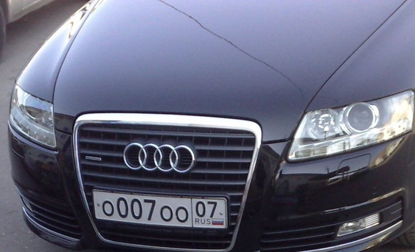 Сотрудник ГАИ продавал на Ставрополье «крутые» автомобильные номера