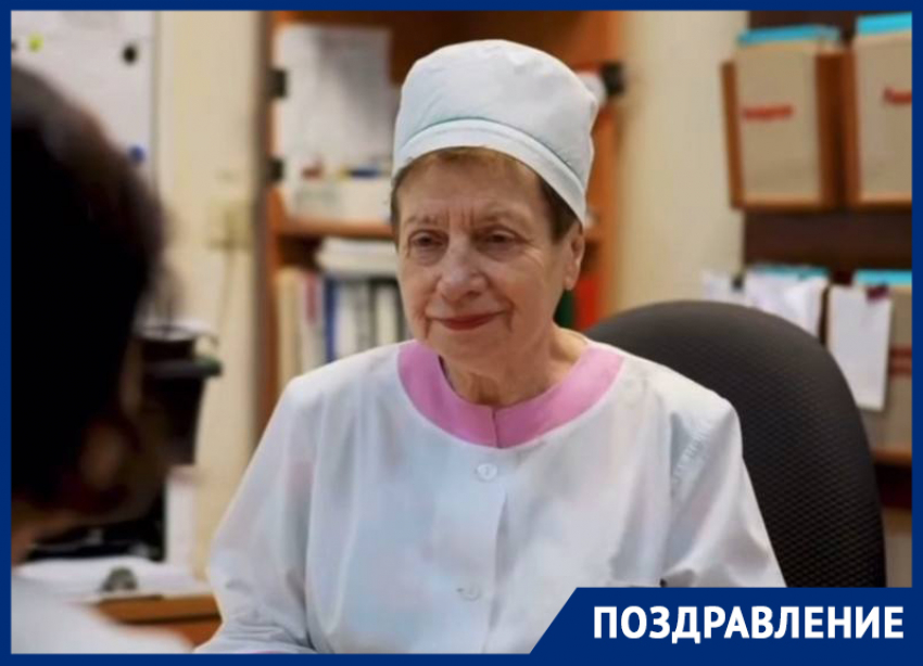 Старейший фельдшер России из Ессентуков Берта Битарова отмечает 88-летие