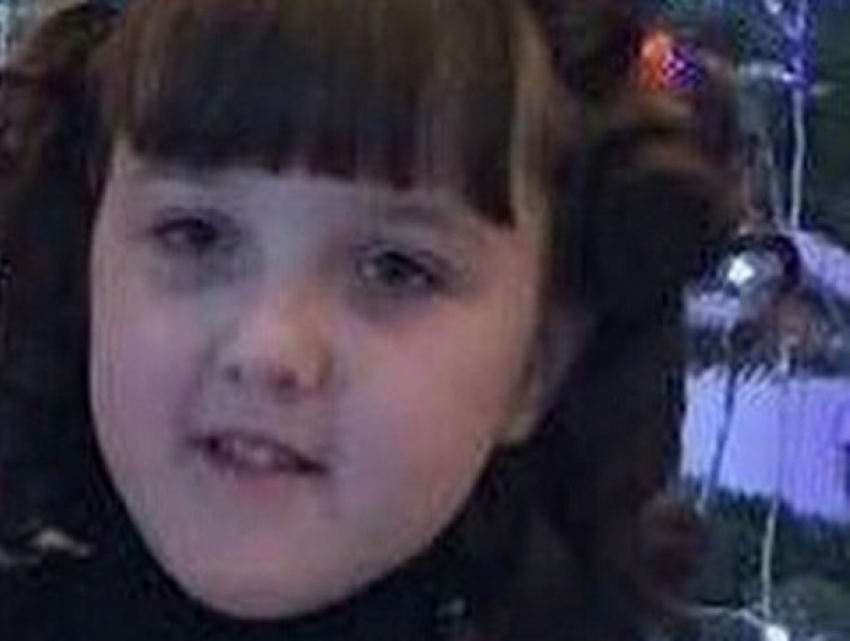 12-летняя девочка в коричневой куртке вышла из дома и пропала в Кисловодске