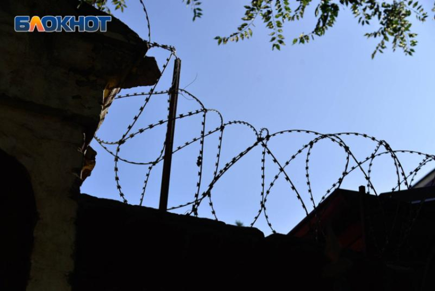 Налет, стрельба, тюрьма: напавший на полицейского грабитель осужден на Ставрополье