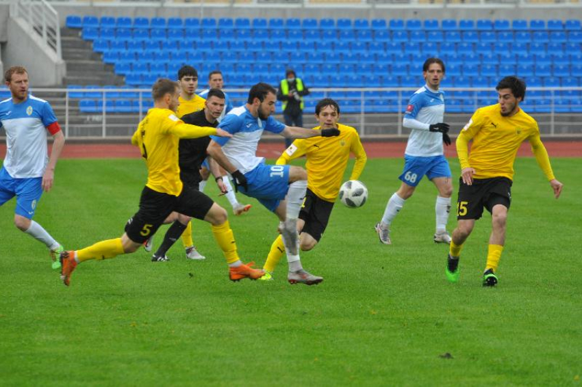 Подрезали крылья «орлам»: ставропольские футболисты победили в спарринге