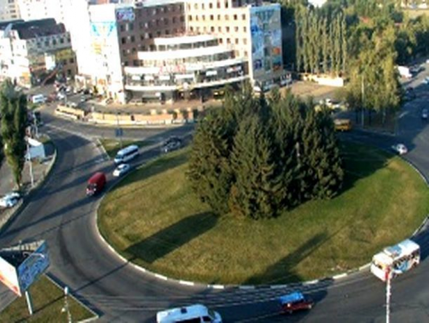 Как проезжать круг на Тухачевского - Пирогова рассказали в ГИБДД Ставрополя