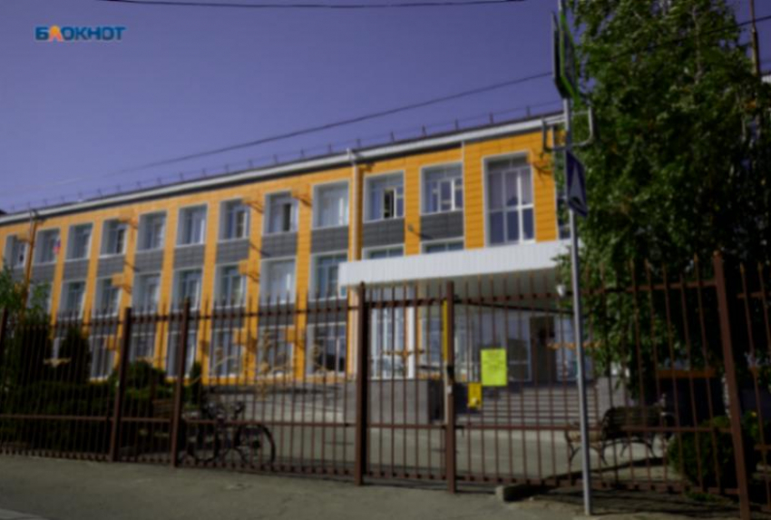Администрация Ставрополя будет судиться с подрядчиком из-за плохого ремонта в школе №46