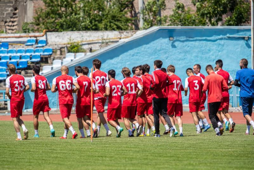 Пятигорский футбольный клуб «Машук-КМВ» пополнили два «джокера» 