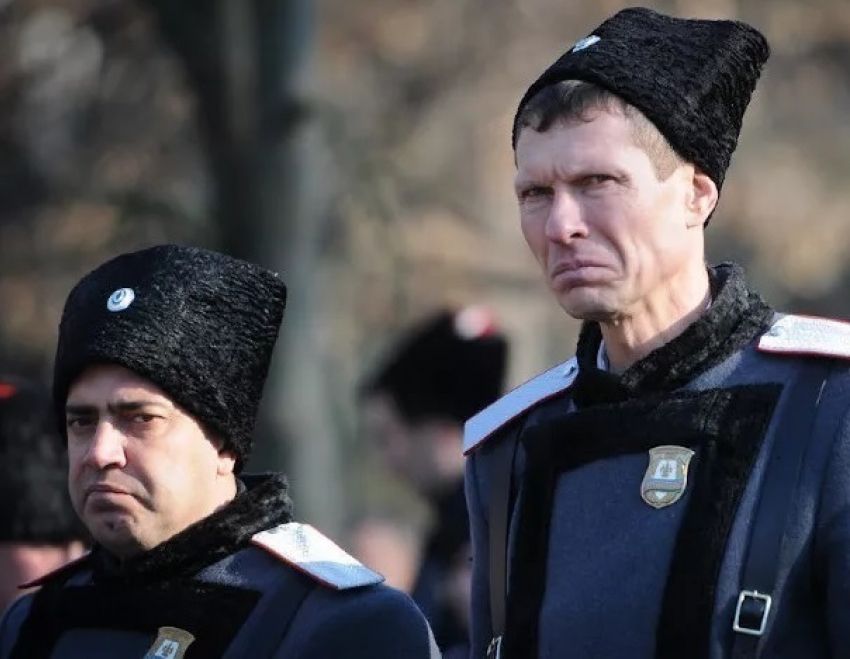 Стрелять из «травматов» и газовых пистолетов на улицах разрешат казакам на Ставрополье