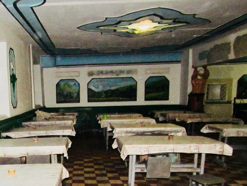 Заключенный избил работника тюрьмы и «обматерил» поваров в тюремной столовой на Ставрополье