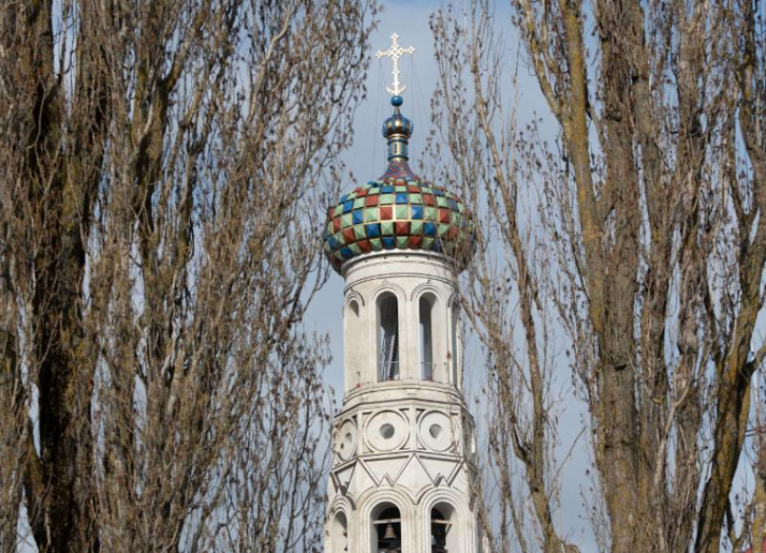 Дождь с грозой ожидаются вечером в понедельник