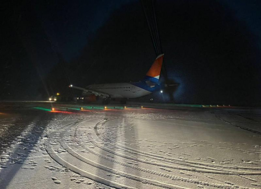 В аэропорту Махачкалы расследуют инцидент с посадкой самолета из Минеральных Вод