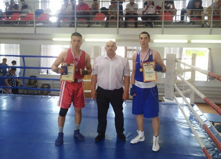 Бронза с побережья: Никита Калашев стал призером первенства России по боксу 