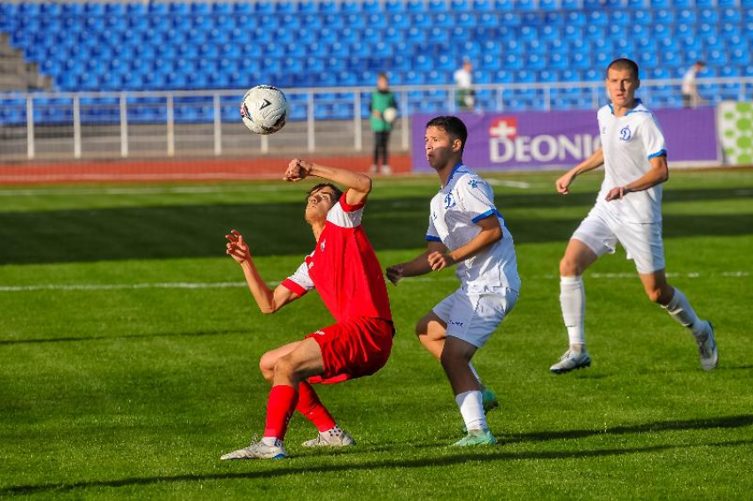 Футболисты ставропольского «Динамо» планируют избавиться от аутсайдерского статуса в Дагестане