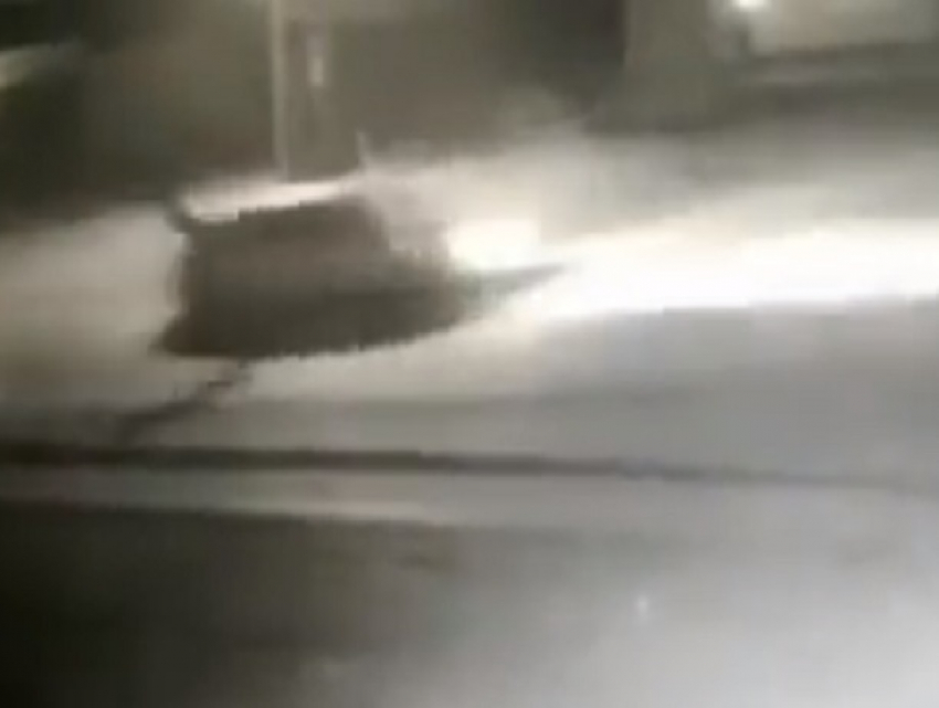 "Тойота» на скорости сбила подростка и скрылась с места ДТП на Ставрополье - мальчика увезла «скорая» 