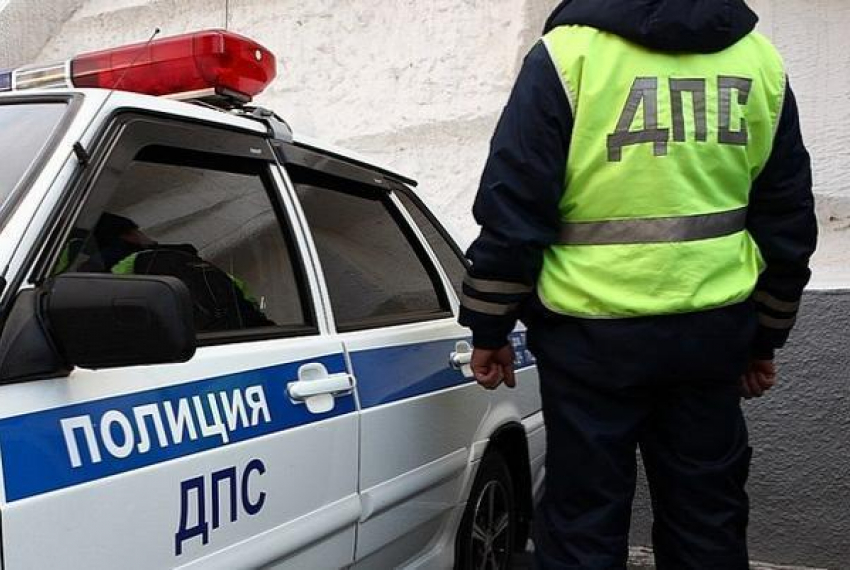 Двое сотрудников ДПС подозреваются в злоупотреблении должностными полномочиями на Ставрополье
