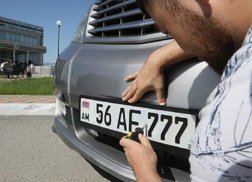 В Госдуме рассматривают вариант узаконивания машин, ввезенных из Армении