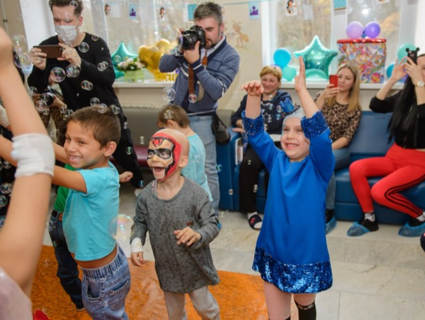 Встретиться с Хабибом и выздороветь: о чем еще мечтают в Новый год онкобольные дети в Ставрополе