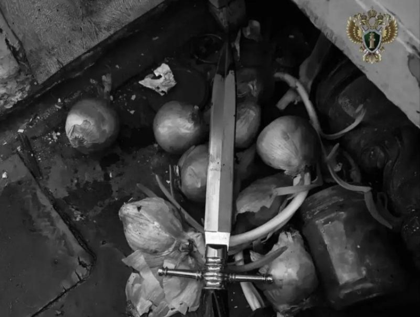 Ставрополец 14 раз ударил кортиком собутыльника и два дня пил в одной комнате с телом