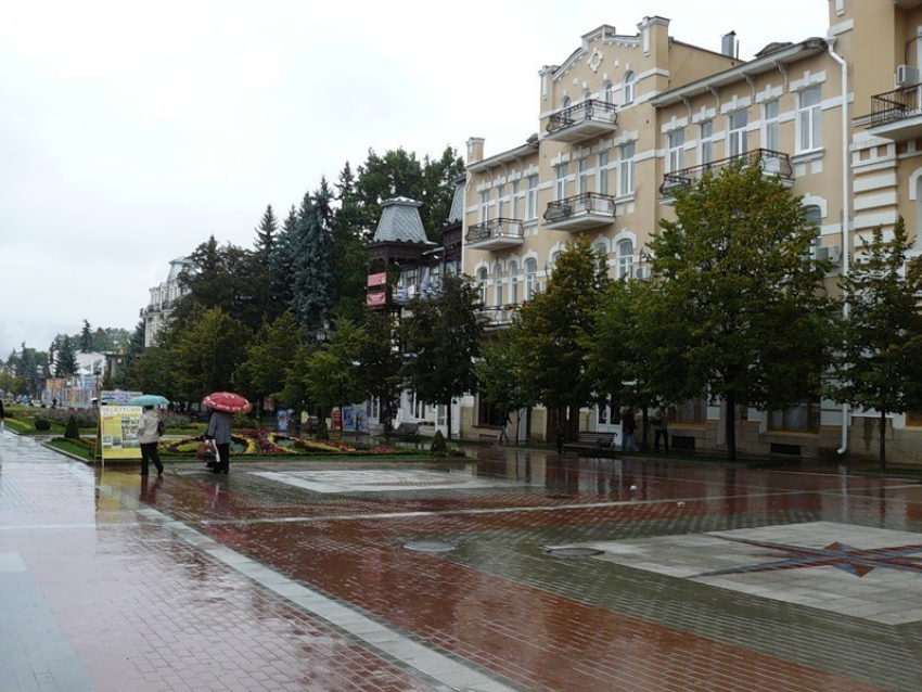 На Кисловодск обрушился сильный ливень
